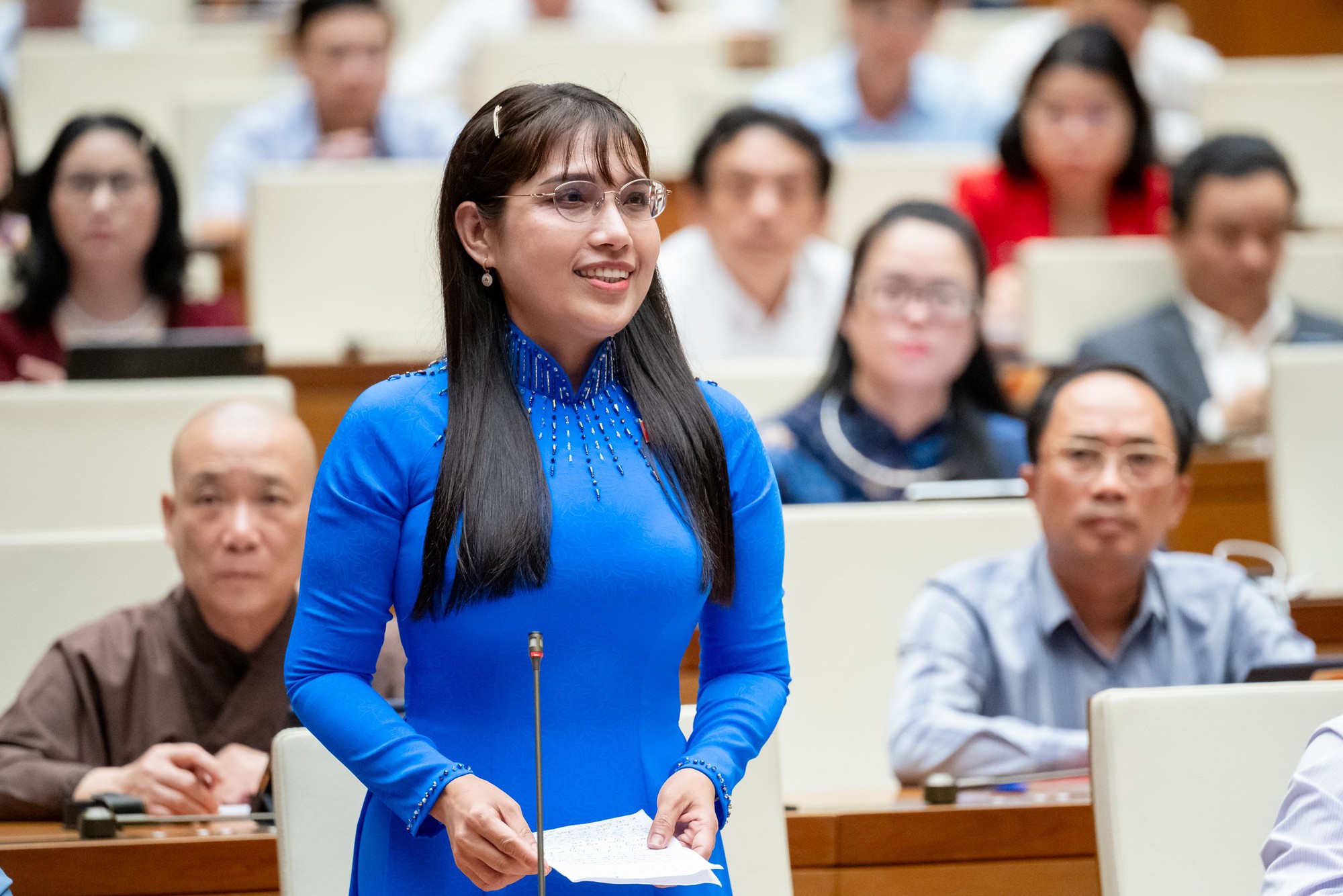 Bộ trưởng Nguyễn Văn Hùng: Các địa phương cần tập trung giải quyết bài toán hạ tầng du lịch, tạo ra sản phẩm độc đáo - Ảnh 1.