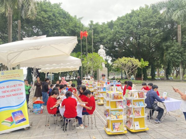 Hà Nội: Tổ chức hoạt động thư viện lưu động năm 2024 - Ảnh 2.