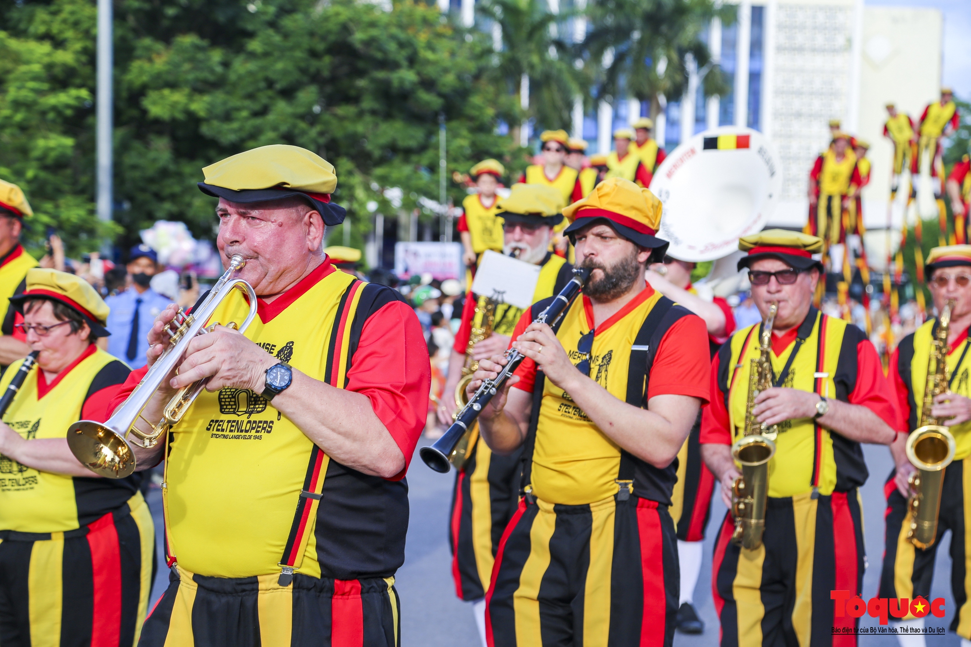 TP Huế sôi động trong Lễ hội đường phố "Sắc màu văn hóa" - Ảnh 7.