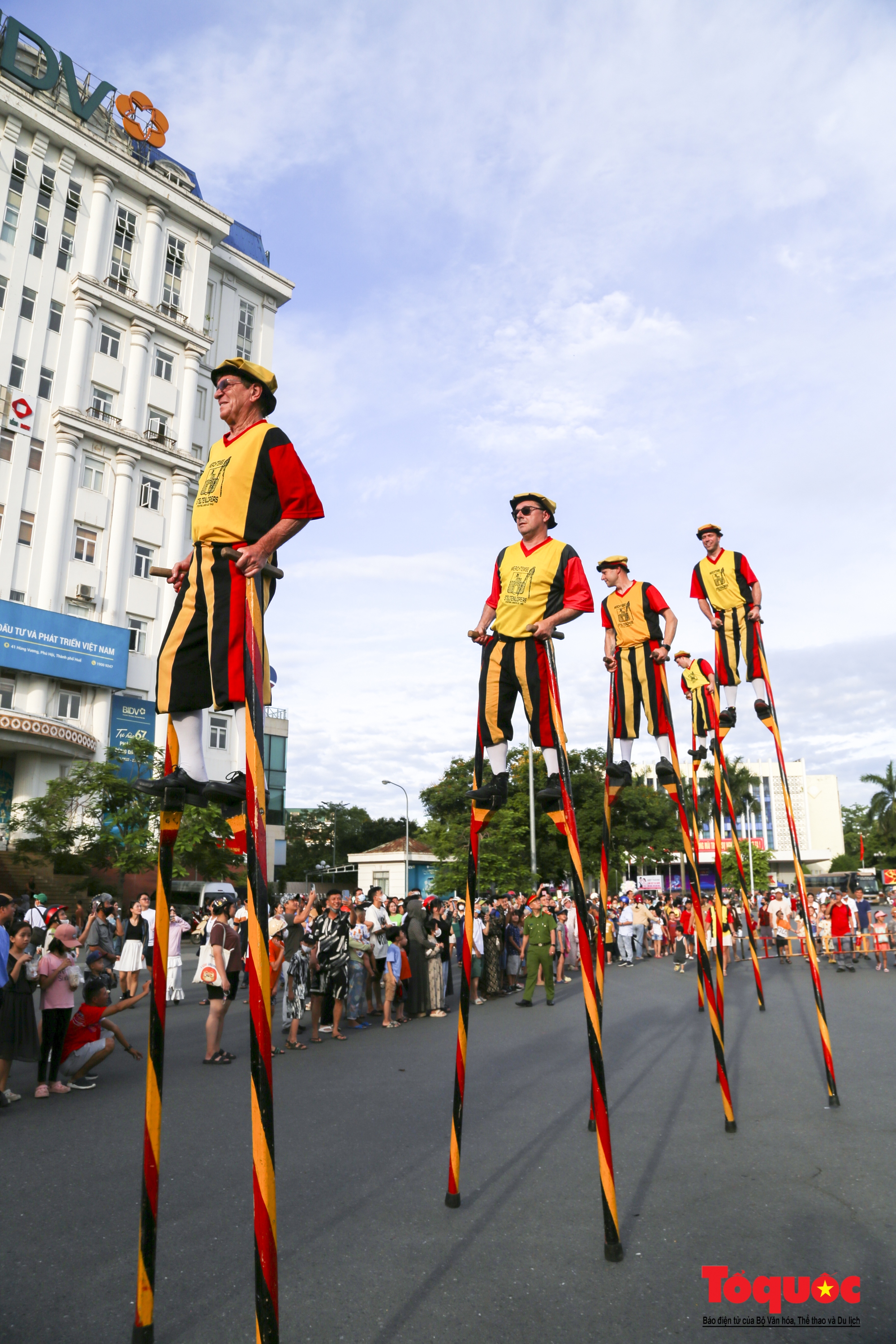 TP Huế sôi động trong Lễ hội đường phố "Sắc màu văn hóa" - Ảnh 19.