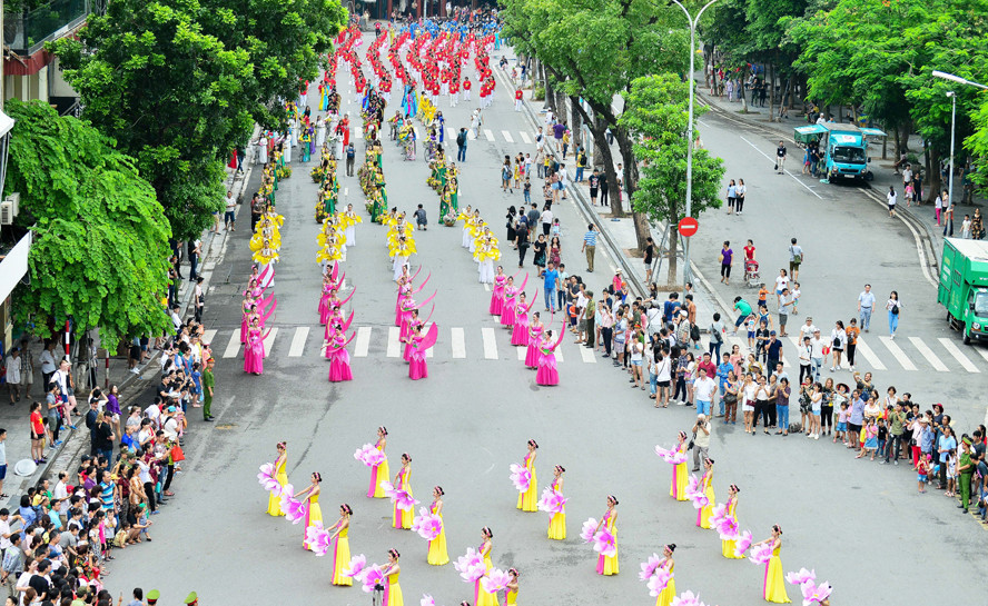 Hà Nội: Tiếp tục đổi mới phong trào “Toàn dân đoàn kết xây dựng đời sống văn hóa” - Ảnh 1.