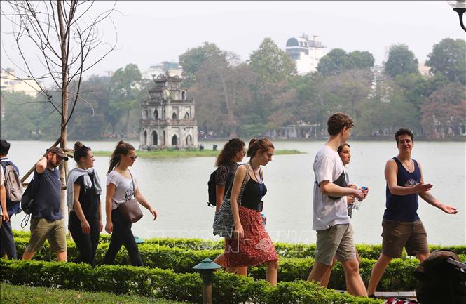 Du lịch Hà Nội khởi sắc nhờ đổi mới cách làm - Ảnh 1.