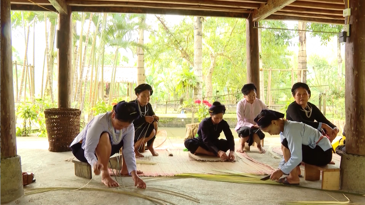 Hà Giang bảo tồn làng nghề gắn với phát triển du lịch - Ảnh 3.