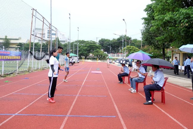 Trường Đại học Thể dục Thể Thao Đà Nẵng tổ chức thành công kỳ thi tuyển sinh năng khiếu Đại học chính quy đợt 2, năm 2024 - Ảnh 4.