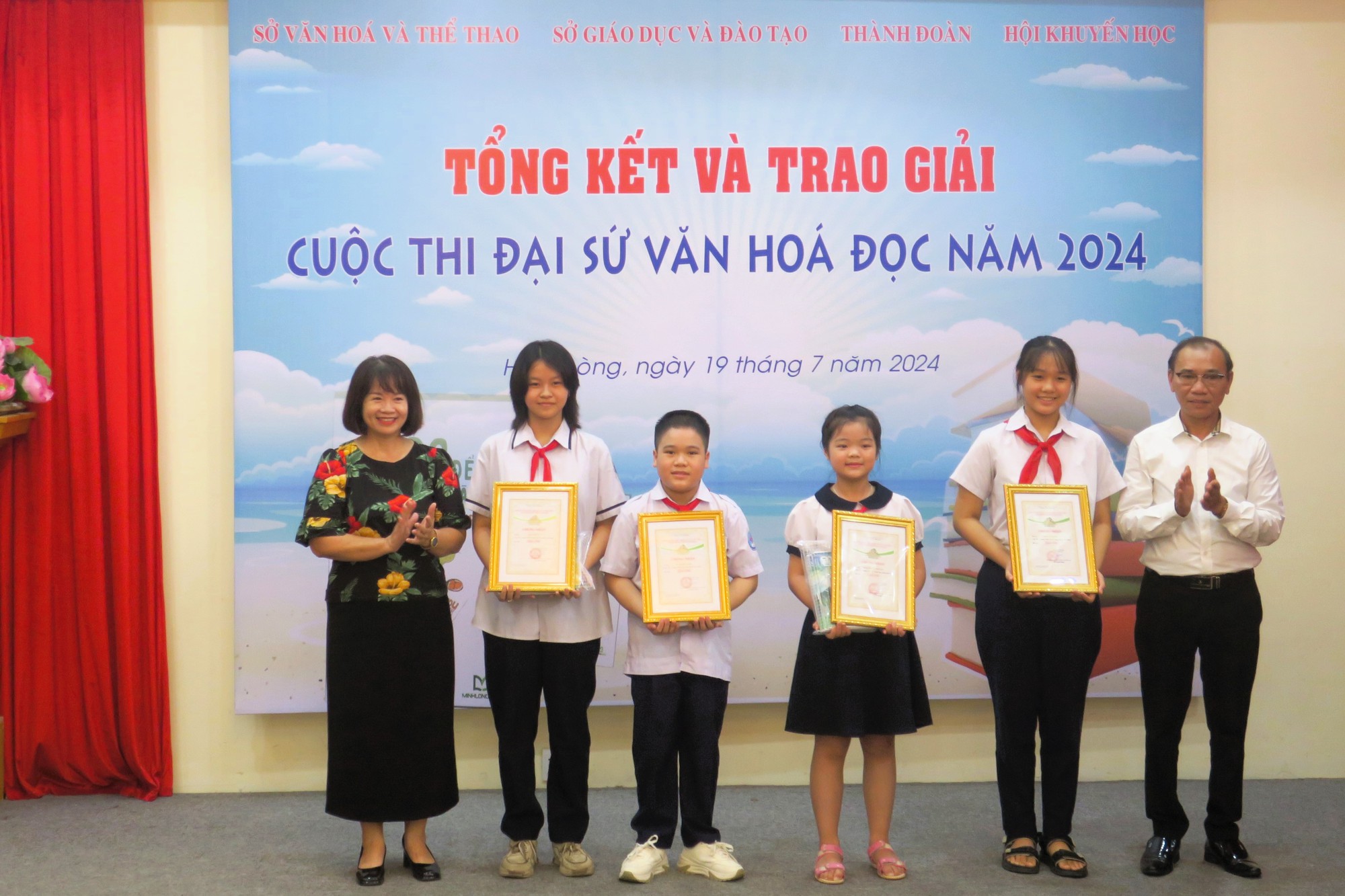 Hải Phòng: Tổng kết và trao giải Cuộc thi Đại sứ Văn hóa đọc năm 2024 - Ảnh 3.