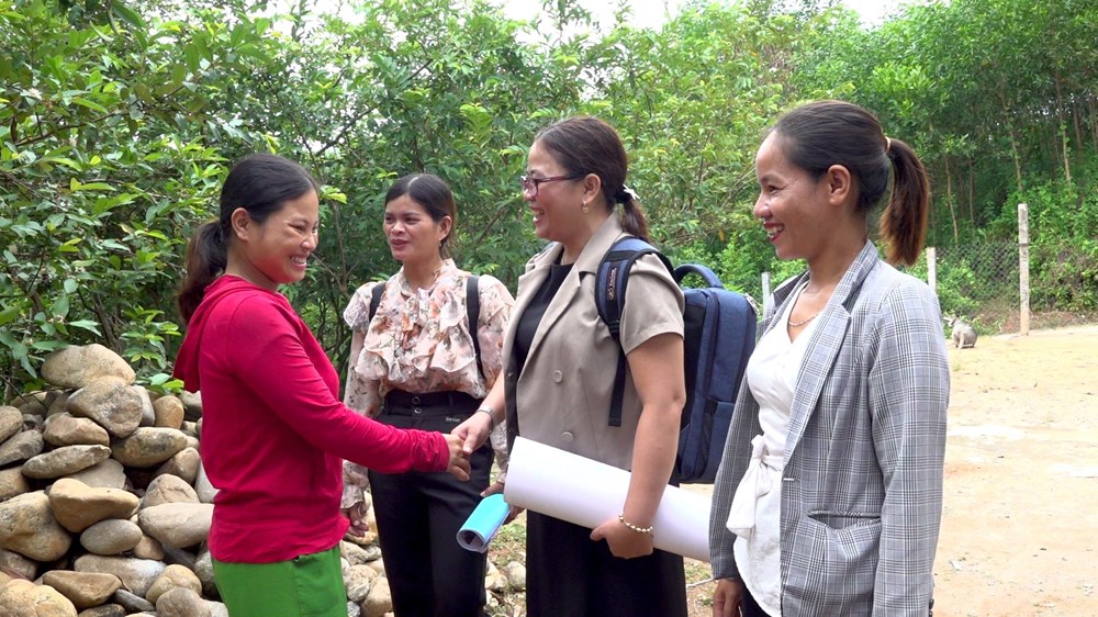 Quảng Ngãi: Phụ nữ miền núi tích cực xây dựng gia đình hạnh phúc - Ảnh 1.