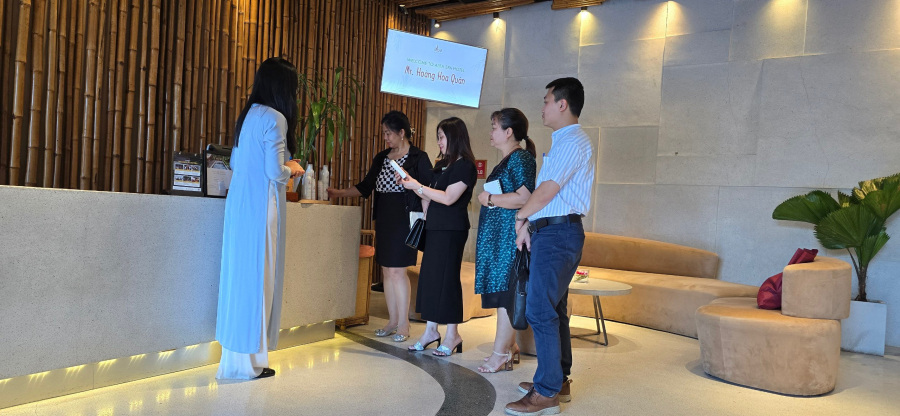 Cục Du lịch Quốc gia Việt Nam kiểm tra việc chấp hành quy định pháp luật về du lịch tại tỉnh Thừa Thiên Huế - Ảnh 4.