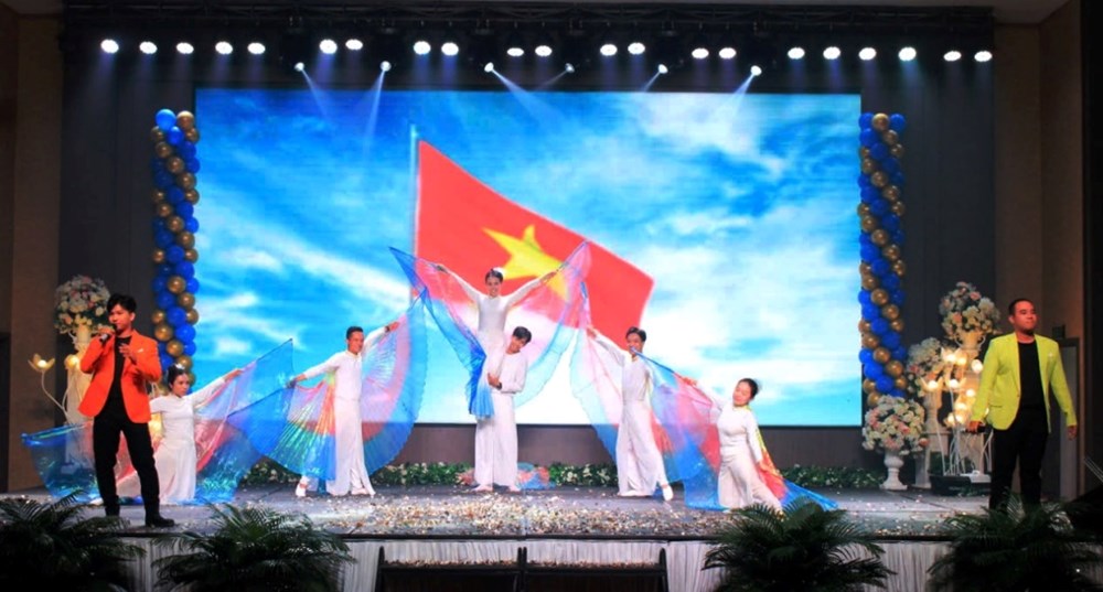 Hội thi “Tiếng hát ngành Du lịch Khánh Hòa 2024” - Ảnh 1.