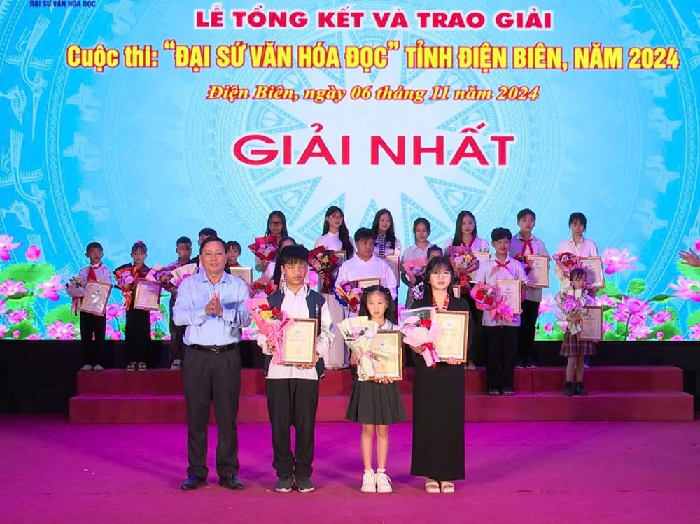 Trao giải Cuộc thi Đại sứ Văn hoá đọc Điện Biên năm 2024 - Ảnh 1.