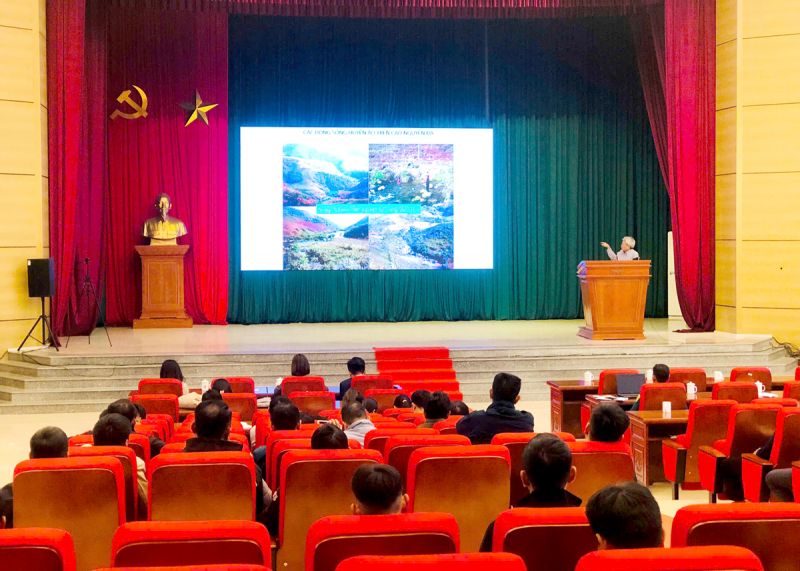 Hà Giang: Tập huấn về ứng phó với biến đổi khí hậu vùng Công viên địa chất toàn cầu UNESCO Cao nguyên đá Đồng Văn - Ảnh 1.