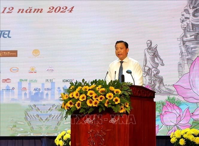 Long An vượt mốc 2 triệu lượt khách du lịch trong năm - Ảnh 1.