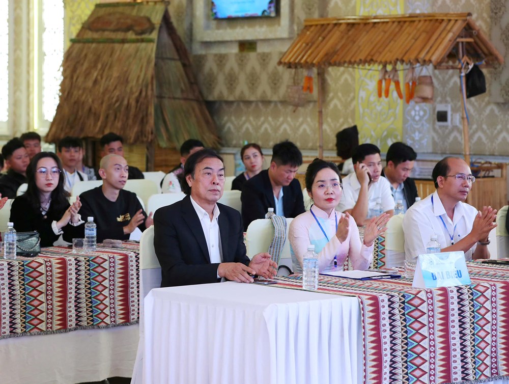 Kon Tum: 32 đội tranh tài ở Hội thi sáng tạo ẩm thực “Tinh túy miền sơn cước” - Ảnh 4.