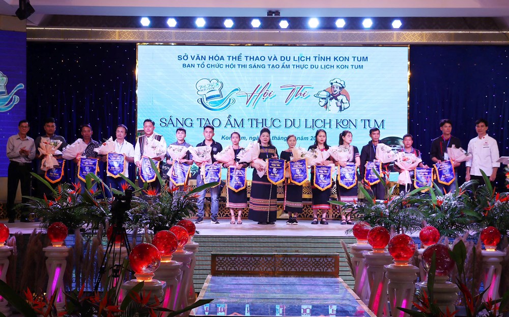 Kon Tum: 32 đội tranh tài ở Hội thi sáng tạo ẩm thực “Tinh túy miền sơn cước” - Ảnh 7.