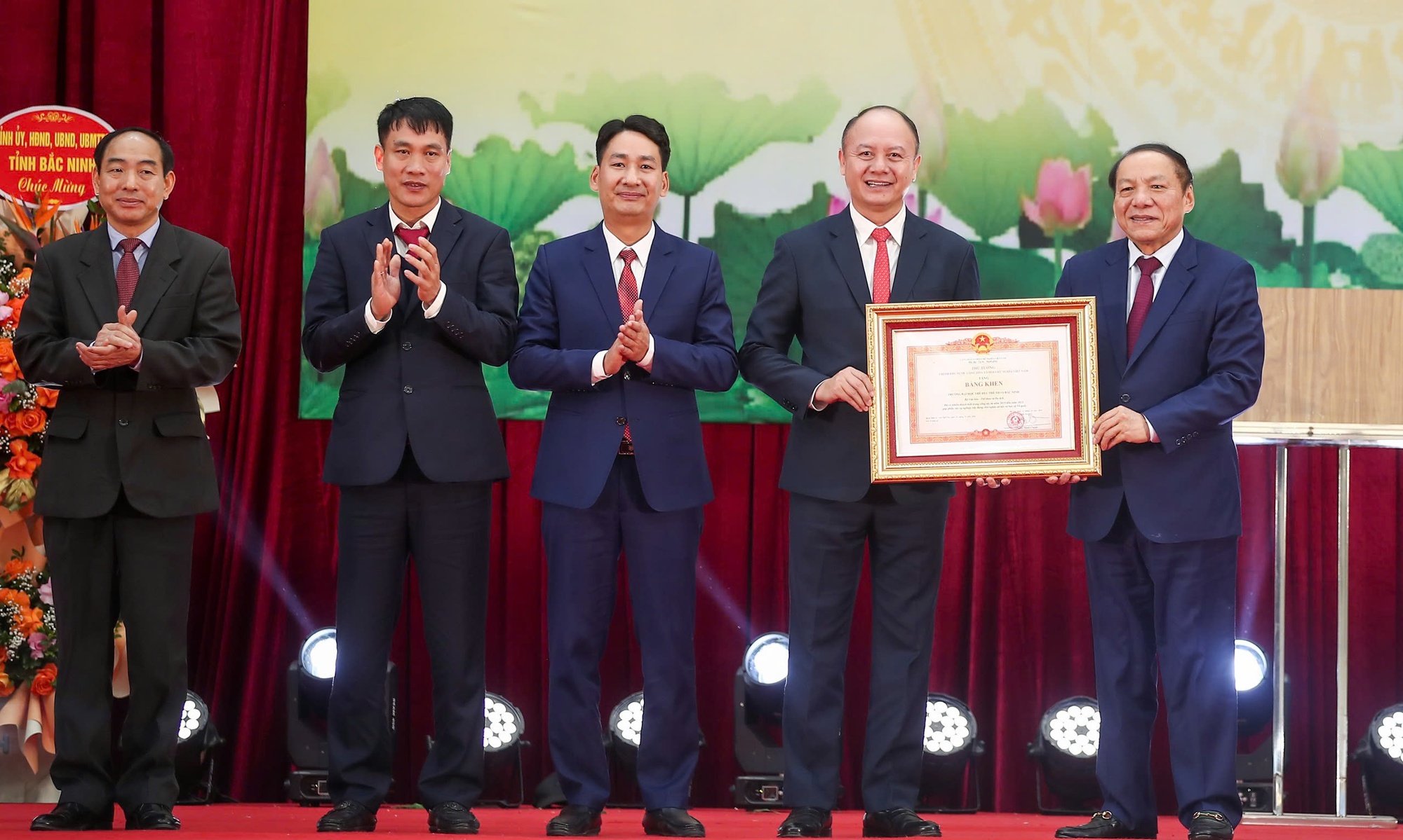 Thứ trưởng Hoàng Đạo Cương: Trường Đại học TDTT cần xây dựng "trường ra trường, lớp ra lớp, thầy ra thầy, trò ra trò, dạy ra dạy, học ra học" như yêu cầu của cố Thủ tướng Phạm Văn Đồng với ngành giáo dục - Ảnh 5.