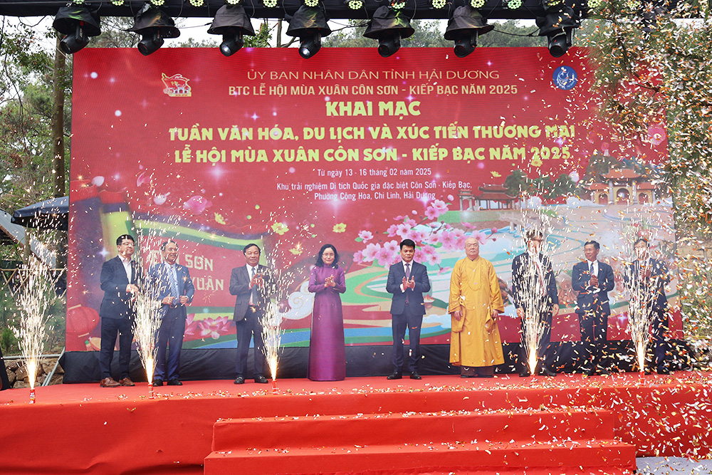 Hải Dương khai hội mùa xuân Côn Sơn - Kiếp Bạc 2025 - Ảnh 8.
