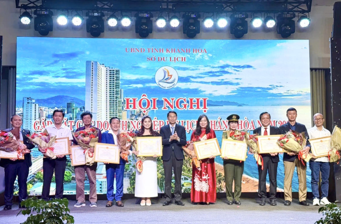 Khánh Hòa: Gặp mặt doanh nghiệp du lịch đầu năm 2025 - Ảnh 2.