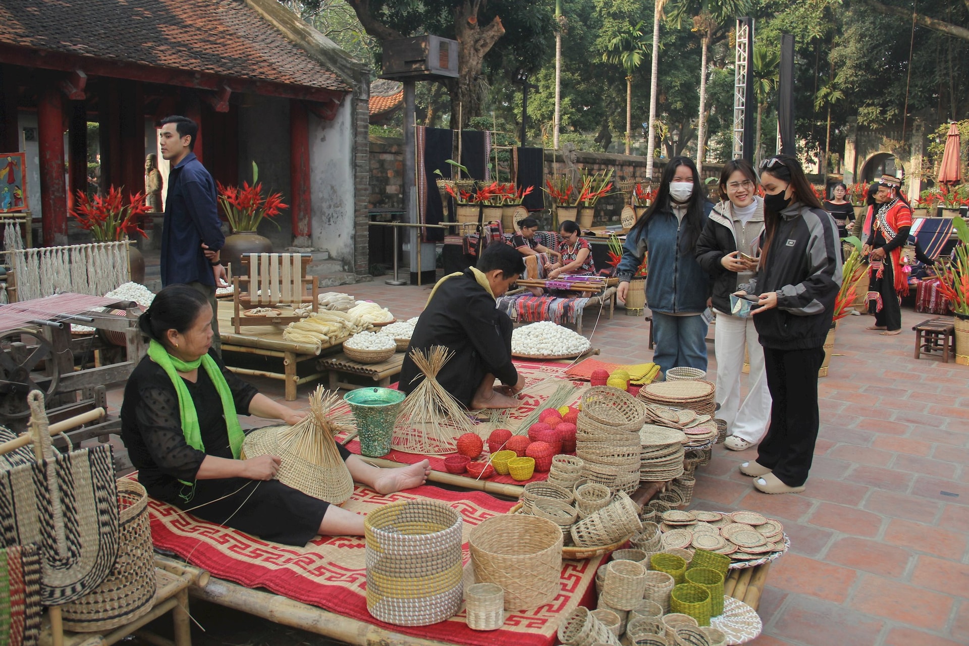 Cơ hội cho du lịch làng nghề - Ảnh 1.