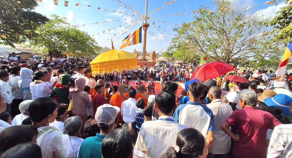 Sóc Trăng: Lễ hội Chrôi Rum Chếk của đồng bào Khmer được đưa vào Danh mục Di sản văn hóa phi vật thể quốc gia - Ảnh 2.