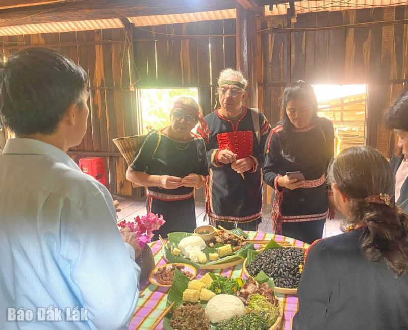 Đắk Lắk: Gắn kết di sản văn hóa và du lịch cộng đồng - Ảnh 3.