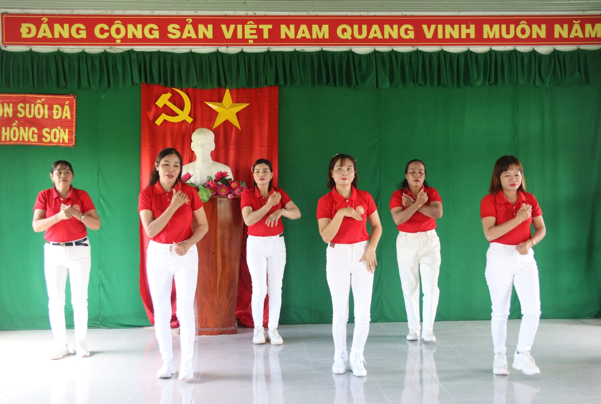 Xây dựng môi trường văn hóa đáp ứng yêu cầu phát triển bền vững - Ảnh 1.