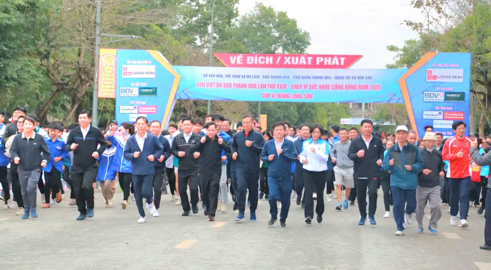 Thanh Hoá: Sôi nổi Ngày chạy Olympic vì sức khỏe toàn dân 2025 - Ảnh 2.