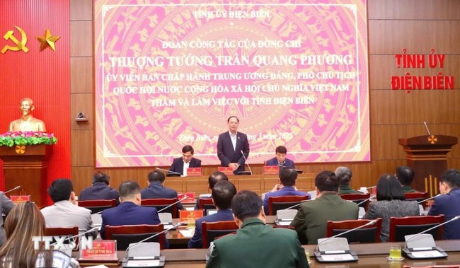 Phó Chủ tịch QH: Điện Biên cần phát triển du lịch thành ngành kinh tế mũi nhọn - Ảnh 1.