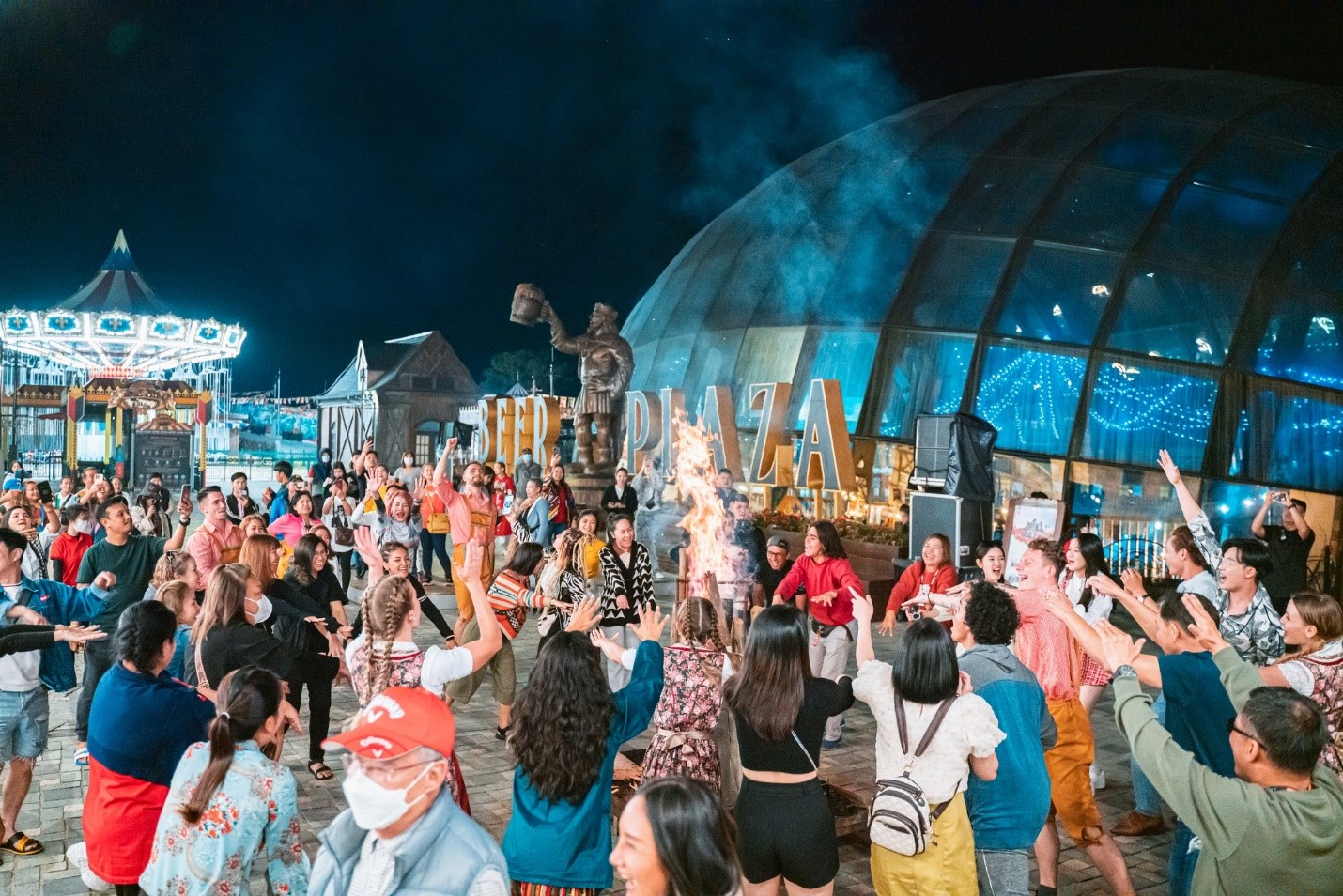 Sun World Ba Na Hills tưng bừng đón hàng nghìn du khách miền Trung - Tây Nguyên ngày đầu ưu đãi giá vé 350.000 VNĐ   - Ảnh 9.