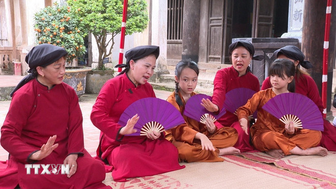 Giỗ Tổ Hùng Vương năm 2025: Để câu Xoan vang vọng dưới chân núi Hùng - Ảnh 2.