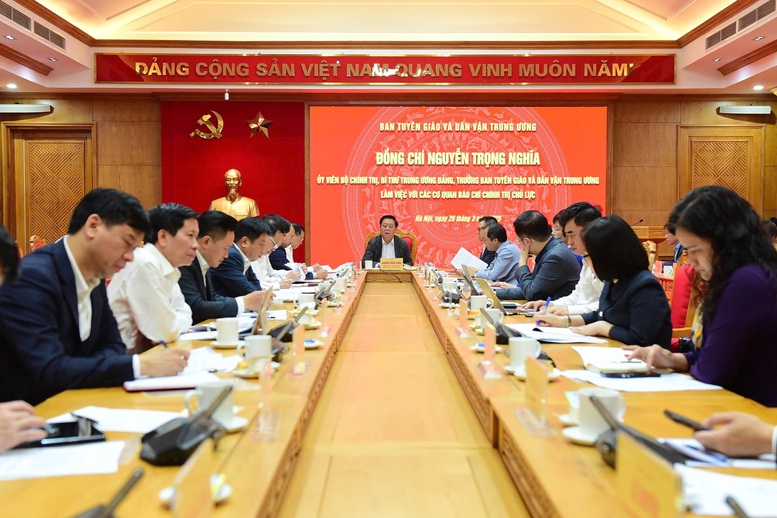Trưởng ban Tuyên giáo và Dân vận Trung ương làm việc với các cơ quan báo chí chính trị chủ lực - Ảnh 1.