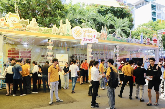 Ngày hội du lịch TP.HCM lần thứ 21 chính thức khai mạc  - Ảnh 7.