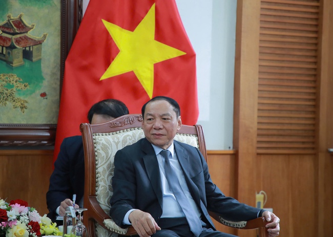 Bộ trưởng Nguyễn Văn Hùng: Đưa các sân golf đạt chuẩn quốc tế của Việt Nam lên bản đồ golf của thế giới để kích thích đầu tư, thu hút du lịch - Ảnh 2.