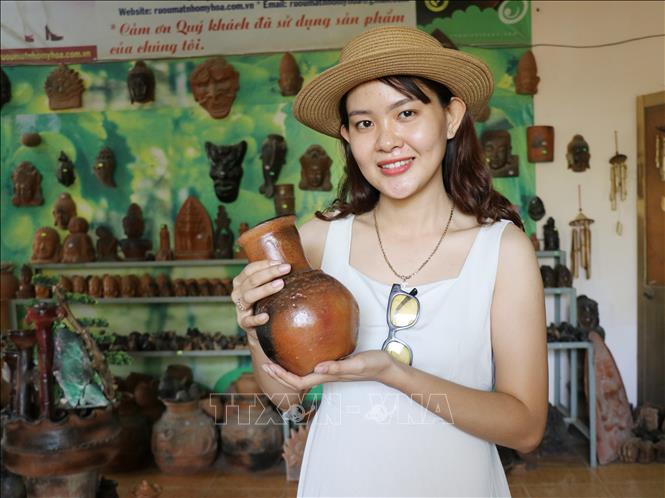 Nâng tầm giá trị di sản văn hóa gốm Chăm - Ảnh 3.