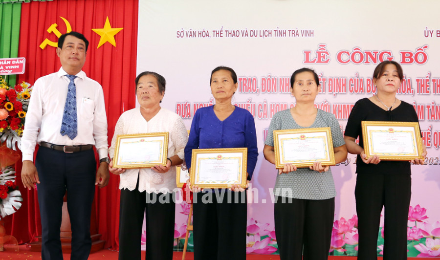 Trà Vinh: Làng nghề dệt chiếu Cà Hom xã Hàm Tân được công nhận di sản văn hóa phi vật thể quốc gia - Ảnh 5.
