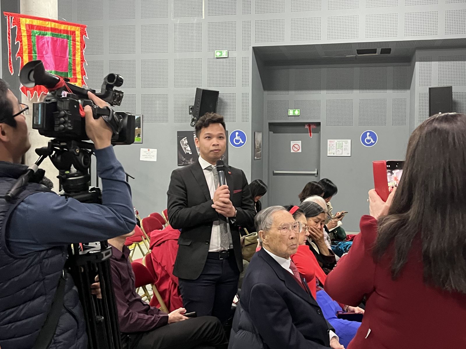 Giới thiệu Danh nhân Lê Quý Đôn và tiềm năng văn hóa, du lịch tỉnh Thái Bình tại Pháp - Ảnh 2.