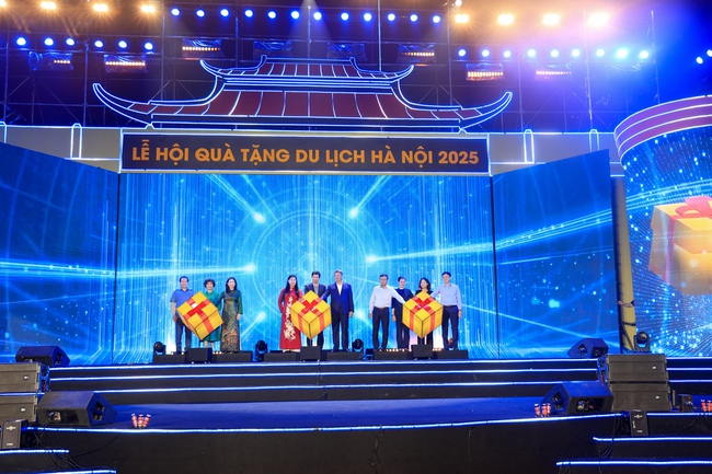 Quảng bá du lịch di sản Thủ đô qua Lễ hội Quà tặng du lịch Hà Nội 2025 - Ảnh 3.