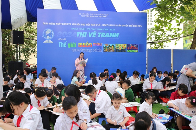 Ngày Sách và Văn hóa đọc năm 2025 tại Thư viện Quốc gia Việt Nam: "Mỗi trang sách – Một niềm tự hào" - Ảnh 1.