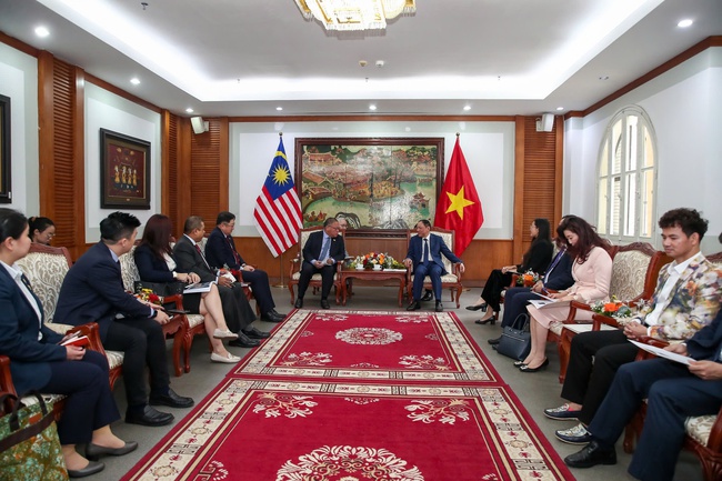 Đưa quan hệ hợp tác văn hóa, du lịch giữa Việt Nam và Malaysia lên tầm cao mới - Ảnh 1.