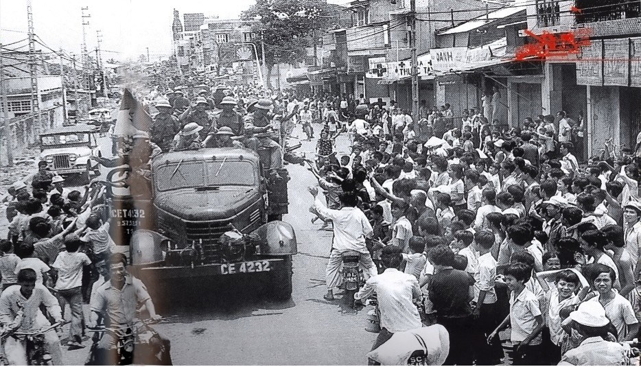 Triển lãm “Từ Chiến thắng Điện Biên Phủ đến Đại thắng mùa Xuân năm 1975” - Ảnh 4.