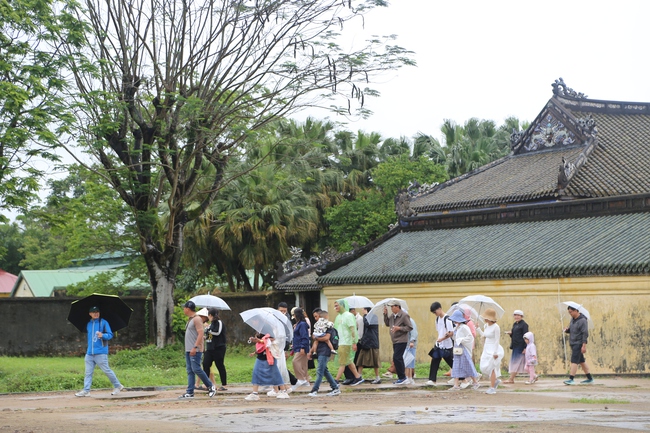 Huế triển khai Chương trình kích cầu phát triển du lịch năm 2025 - Ảnh 1.