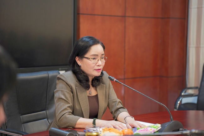 Thứ trưởng Bộ VHTTDL Trịnh Thị Thủy làm việc với Trường Đại học Văn hóa Hà Nội - Ảnh 1.