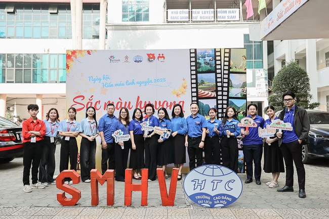 Đoàn Thanh niên Cục Du lịch Quốc gia Việt Nam tổ chức Ngày hội hiến máu tình nguyện 2025 - Ảnh 1.