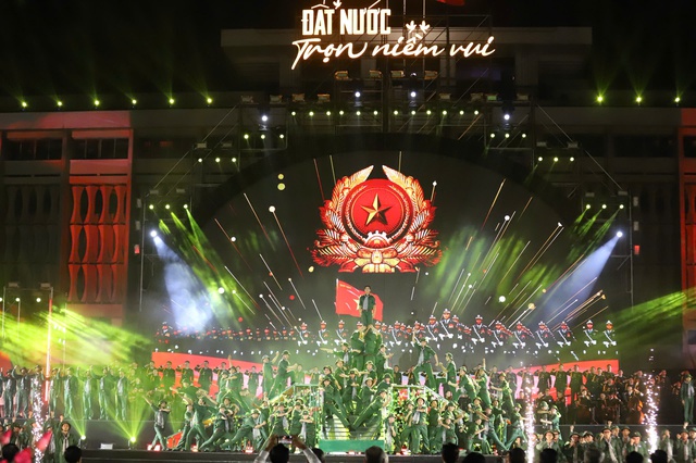 Đặc sắc chương trình nghệ thuật "Đất nước trọn niềm vui" - Ảnh 6.