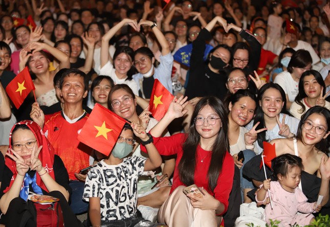 Đặc sắc chương trình nghệ thuật "Đất nước trọn niềm vui" - Ảnh 7.