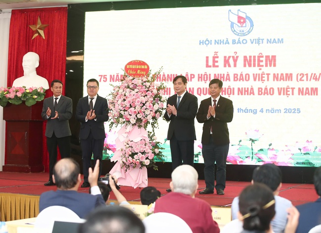 Lễ kỷ niệm 75 năm Ngày thành lập Hội Nhà báo Việt Nam - Ảnh 6.