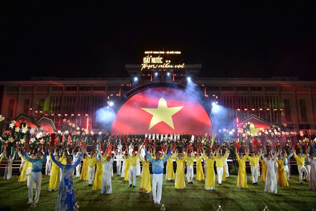 Tổ chức chương trình nghệ thuật đặc biệt "Sáng mãi tên Người – Hồ Chí Minh" - Ảnh 1.