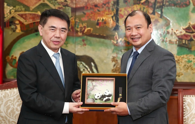 Thứ trưởng Thường trực Lê Hải Bình tiếp làm việc với Phó Chủ tịch tỉnh Hồ Nam, Trung Quốc - Ảnh 6.