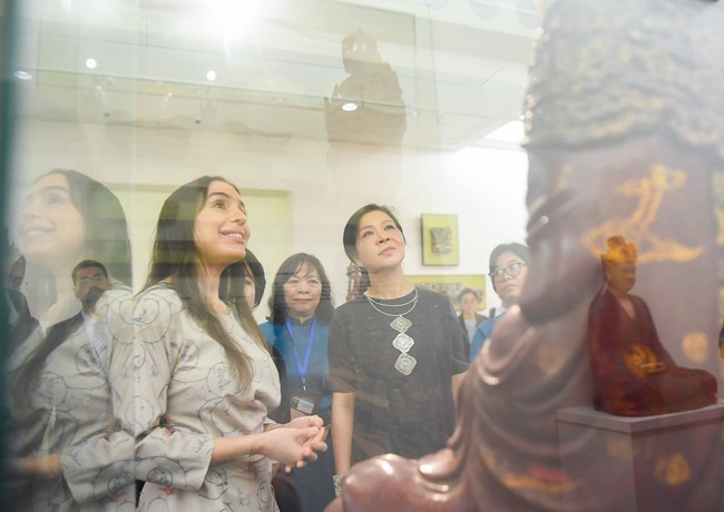 Phu nhân Tổng Bí thư Tô Lâm tiếp bà Leyla Aliyeva,  Phó Chủ tịch Quỹ Heydar Aliyev - Ảnh 3.