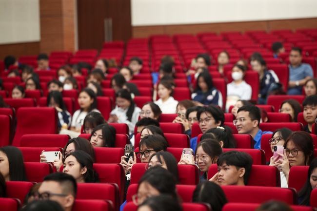 Khơi dậy và lan tỏa niềm tự hào dân tộc trong thế hệ trẻ - Ảnh 10.