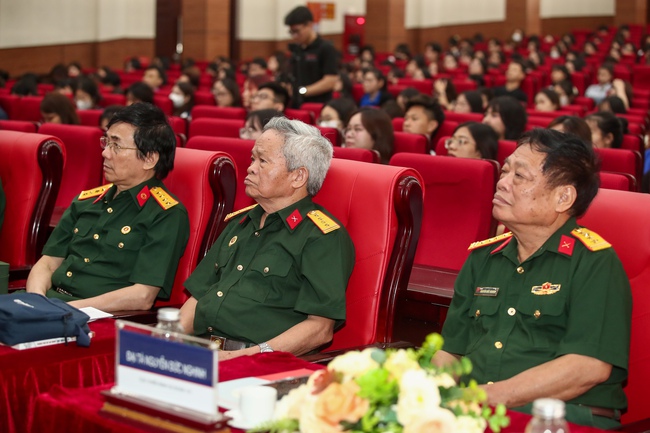 Khơi dậy và lan tỏa niềm tự hào dân tộc trong thế hệ trẻ - Ảnh 8.