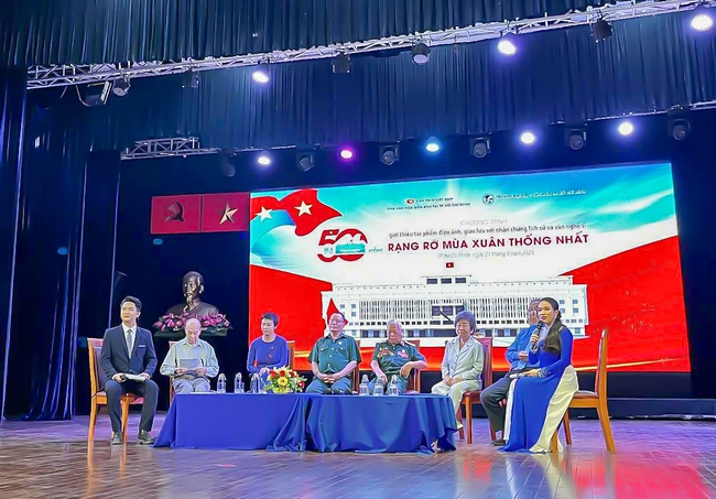 Chiếu phim "Thành phố lúc rạng đông" nhân dịp kỷ niệm 50 năm Ngày Giải phóng miền Nam - Ảnh 2.